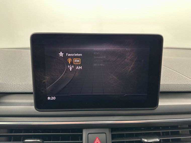 Vehicle Image 32