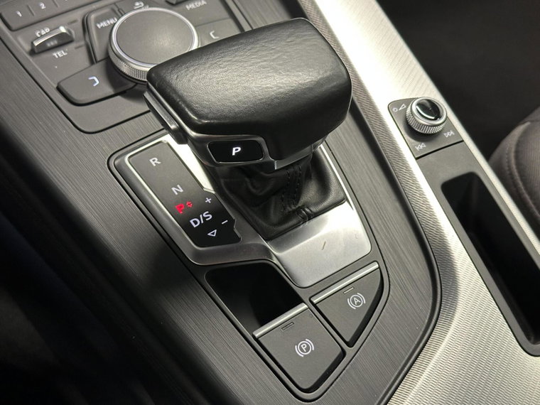 Vehicle Image 36