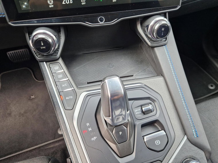 Vehicle Image 26