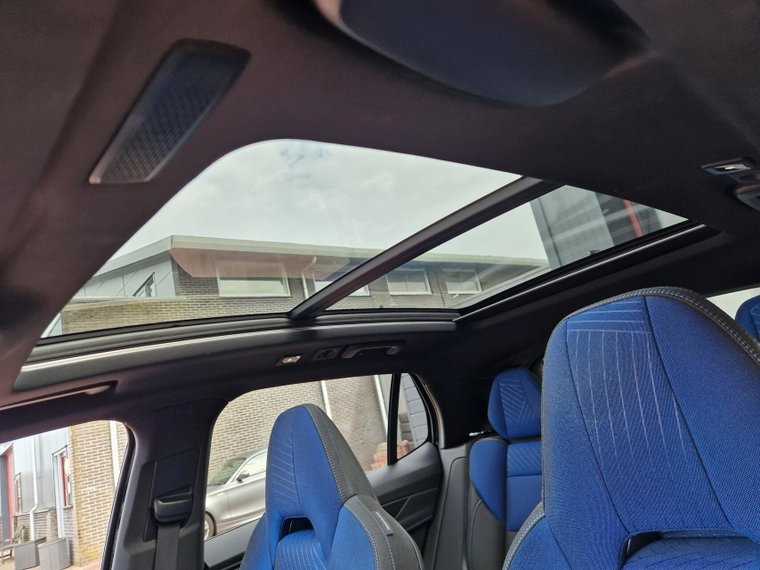 Vehicle Image 38