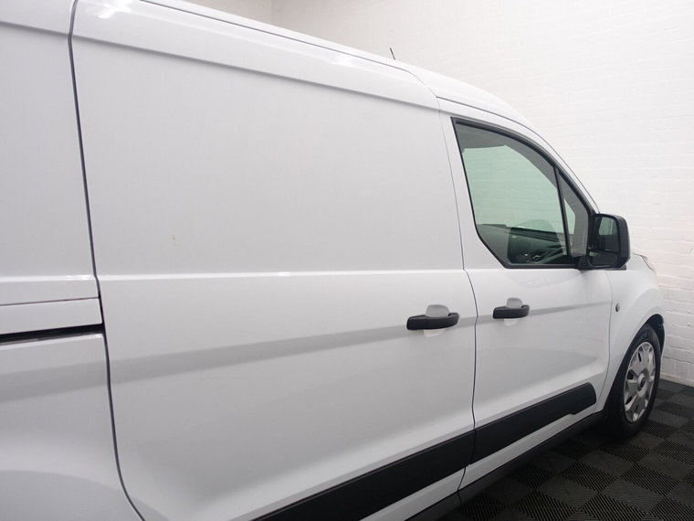 Vehicle Image 24