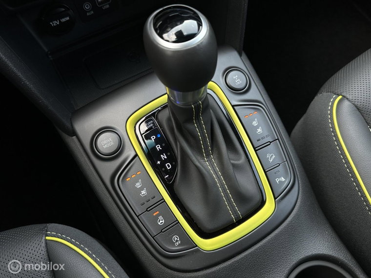 Vehicle Image 32