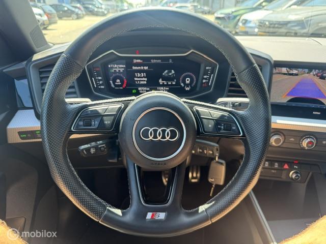 Vehicle Image 26