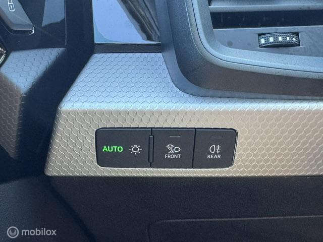 Vehicle Image 38