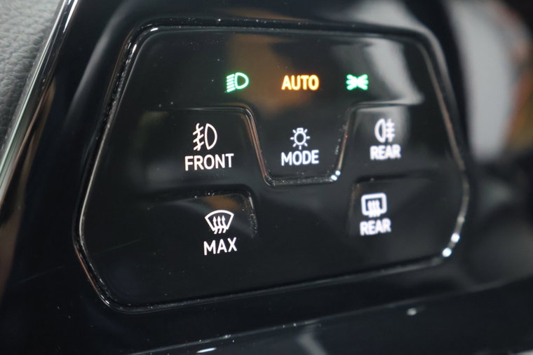 Vehicle Image 20