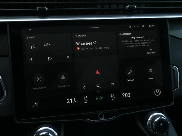 Vehicle Image 25