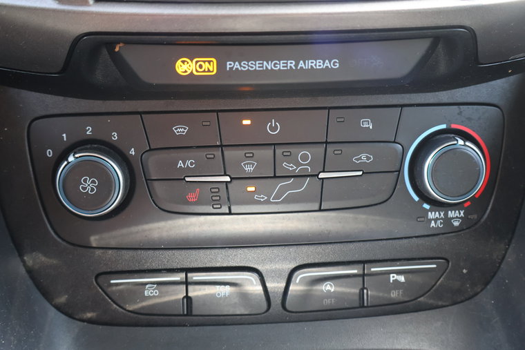 Vehicle Image 26