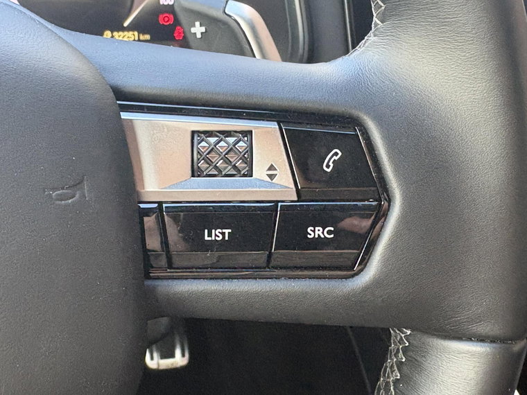 Vehicle Image 29