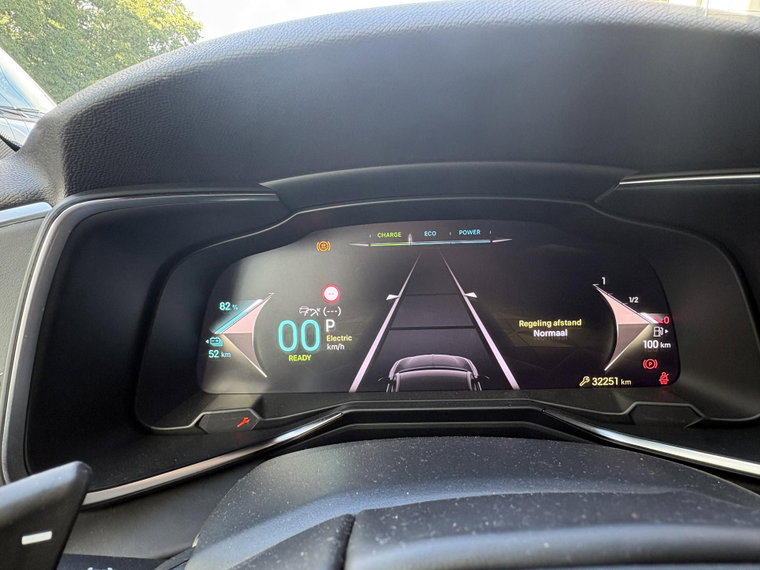 Vehicle Image 33