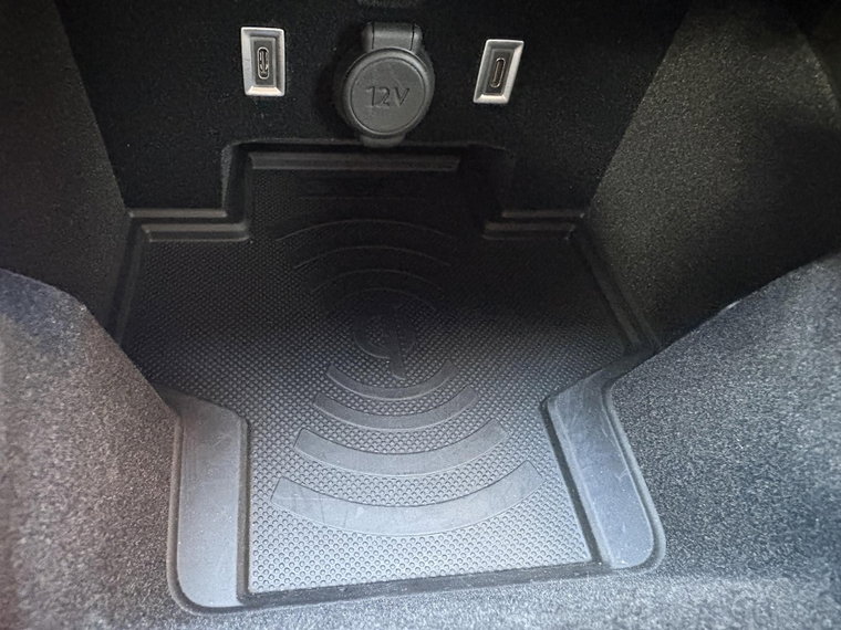 Vehicle Image 37
