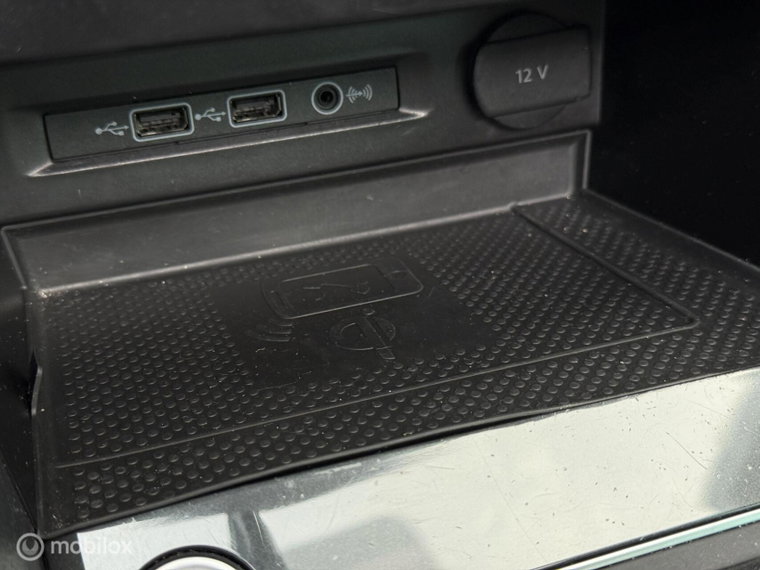 Vehicle Image 33