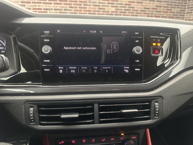 Vehicle Image 28