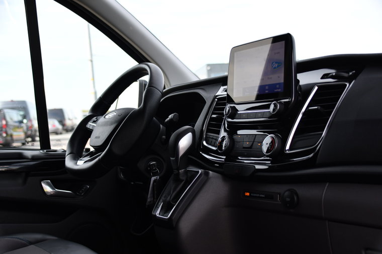 Vehicle Image 19