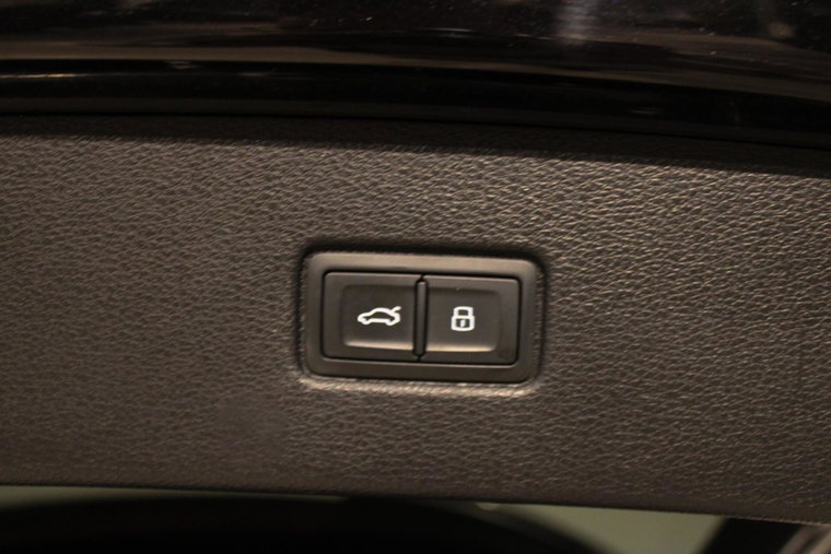 Vehicle Image 39