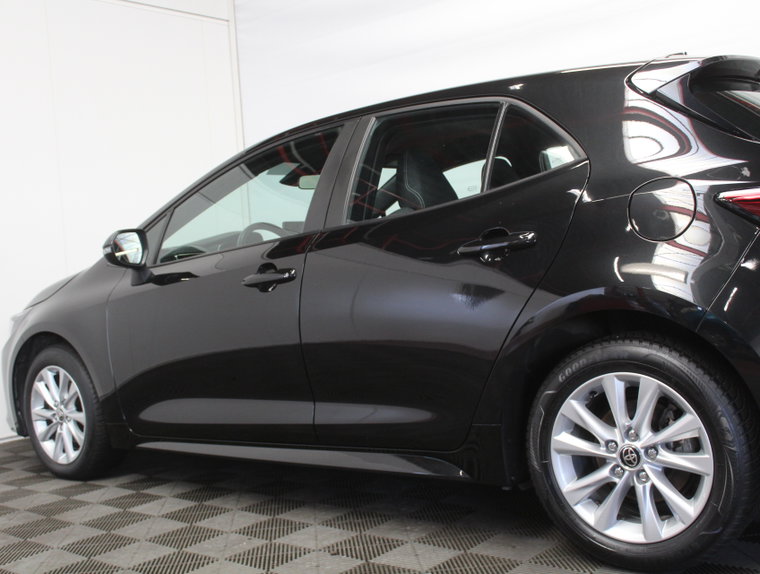 Vehicle Image 19