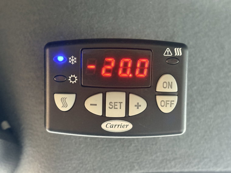 Vehicle Image 25