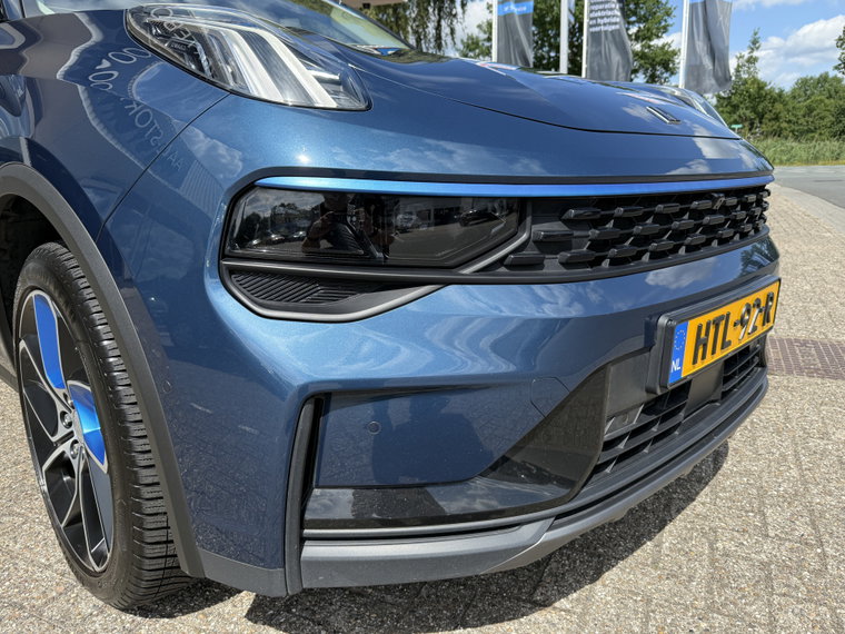 Vehicle Image 13