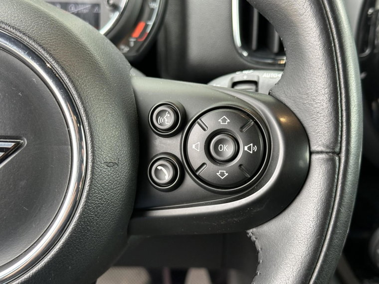 Vehicle Image 34