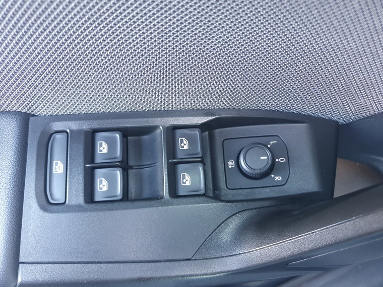 Vehicle Image 42