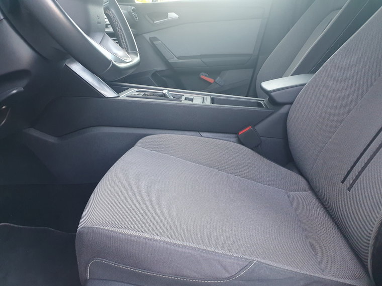 Vehicle Image 48