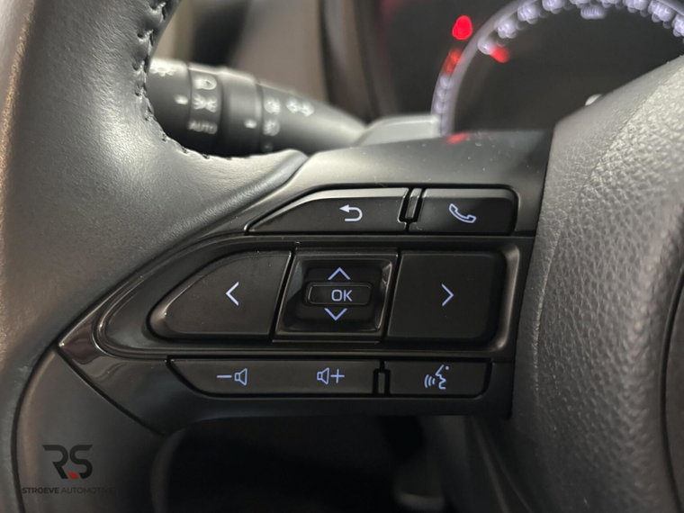 Vehicle Image 33