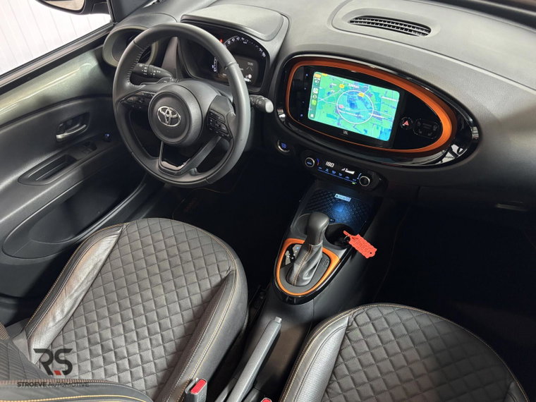 Vehicle Image 36