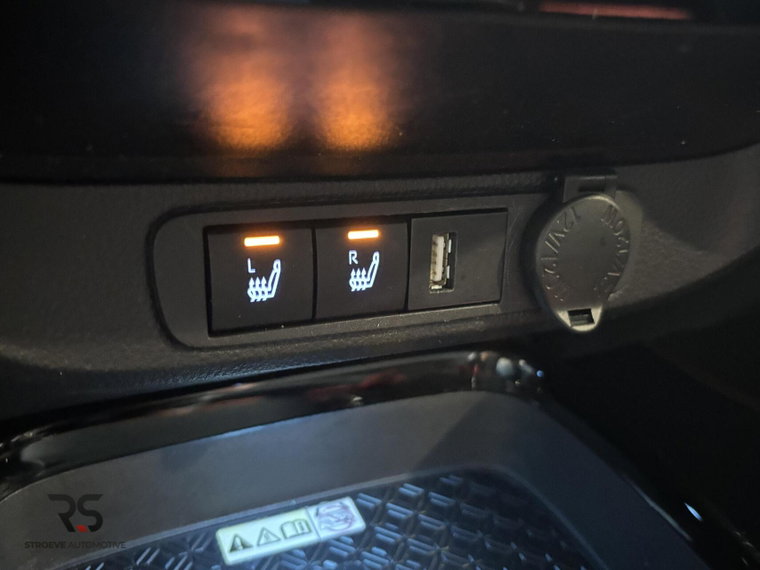 Vehicle Image 38