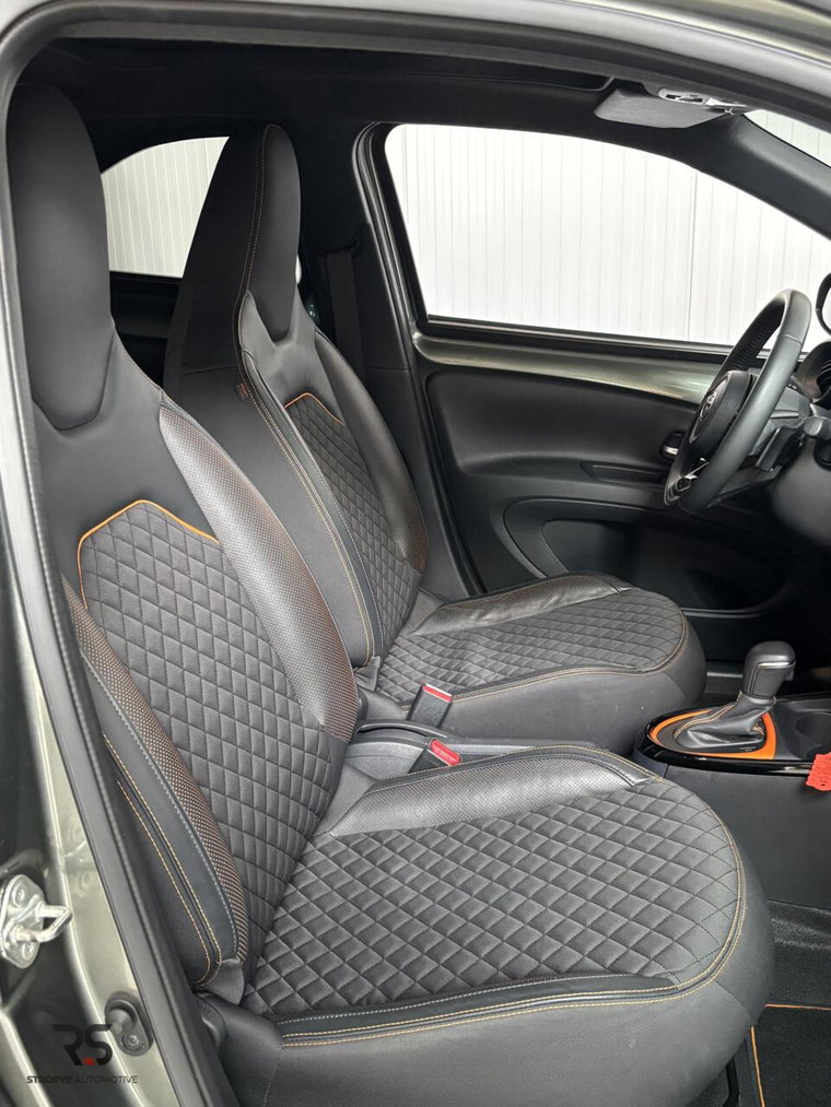 Vehicle Image 50