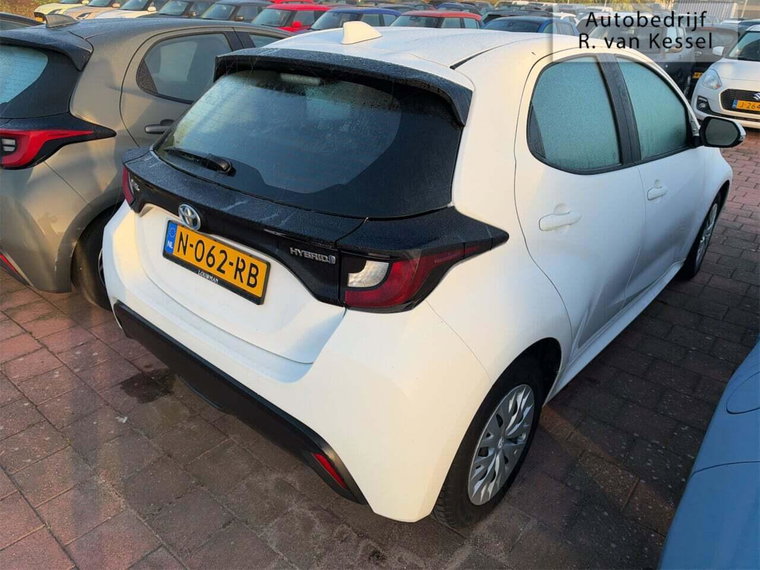 Vehicle Image 4