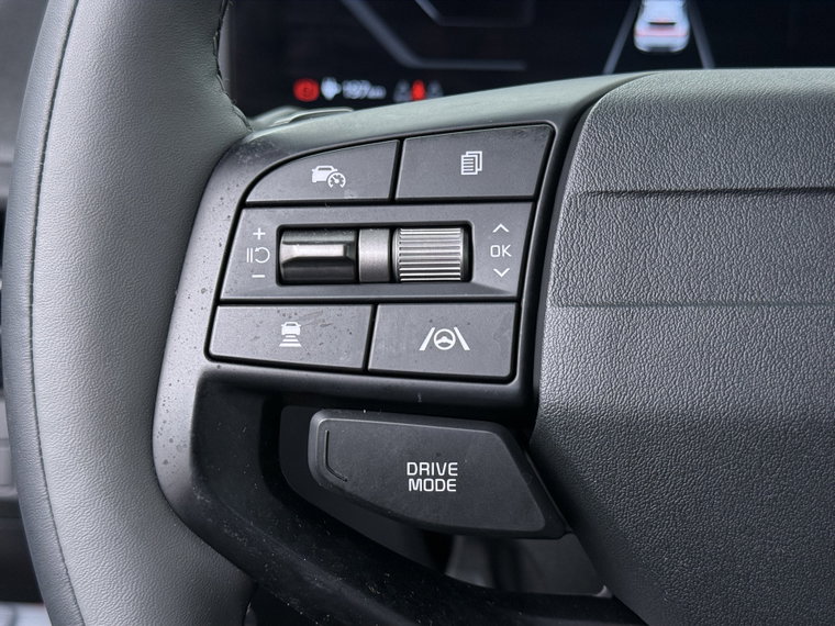 Vehicle Image 27