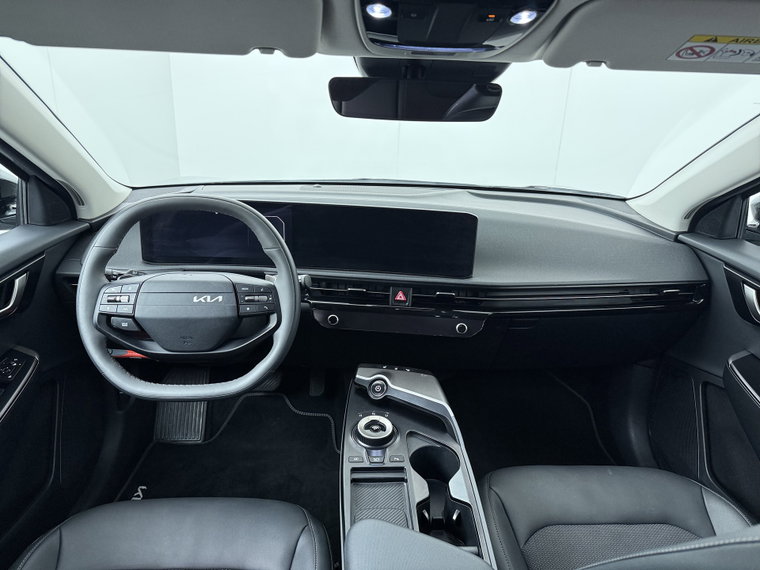 Vehicle Image 37