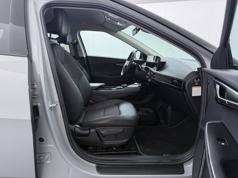 Vehicle Image 41