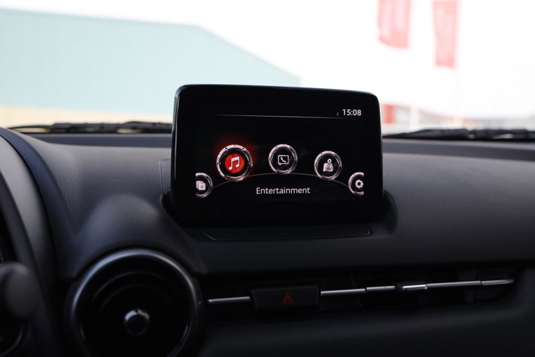 Vehicle Image 12