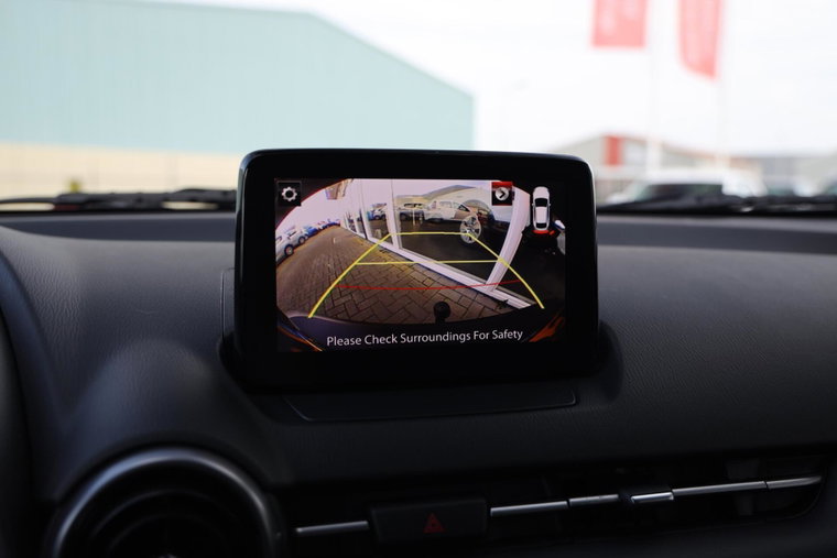 Vehicle Image 9
