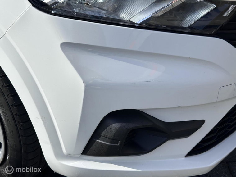 Vehicle Image 36