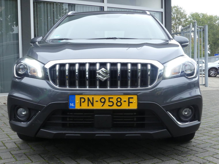 Vehicle Image 9