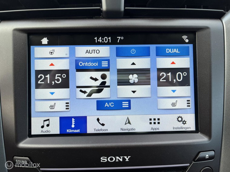 Vehicle Image 25