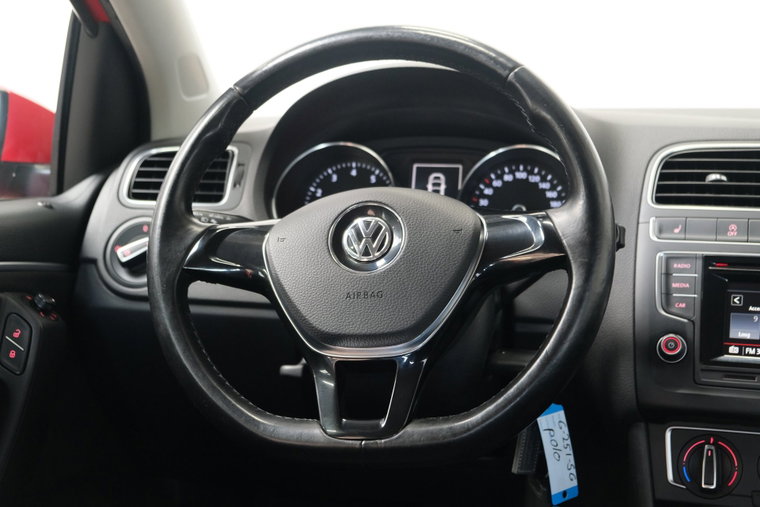 Vehicle Image 16