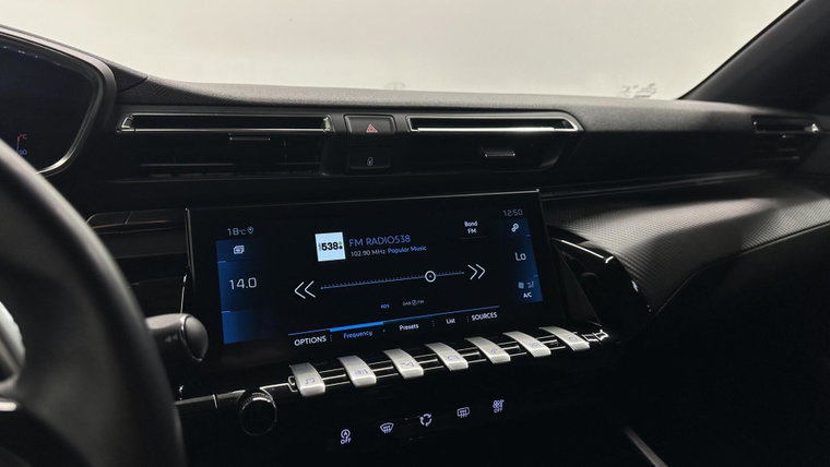 Vehicle Image 38