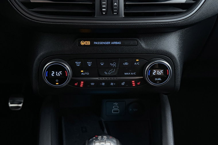 Vehicle Image 26