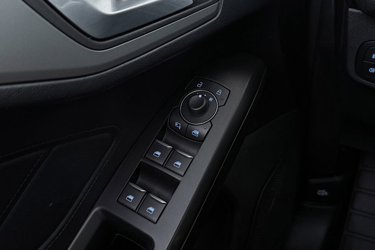 Vehicle Image 33