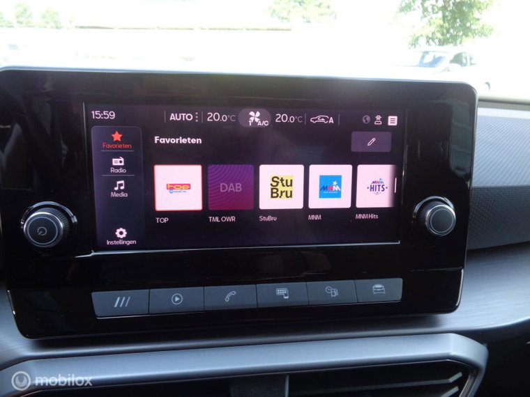 Vehicle Image 31