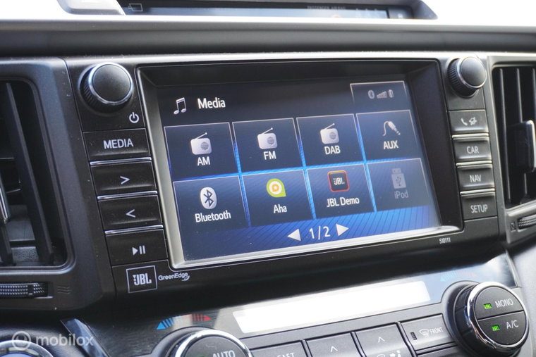 Vehicle Image 18