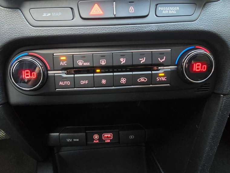 Vehicle Image 27