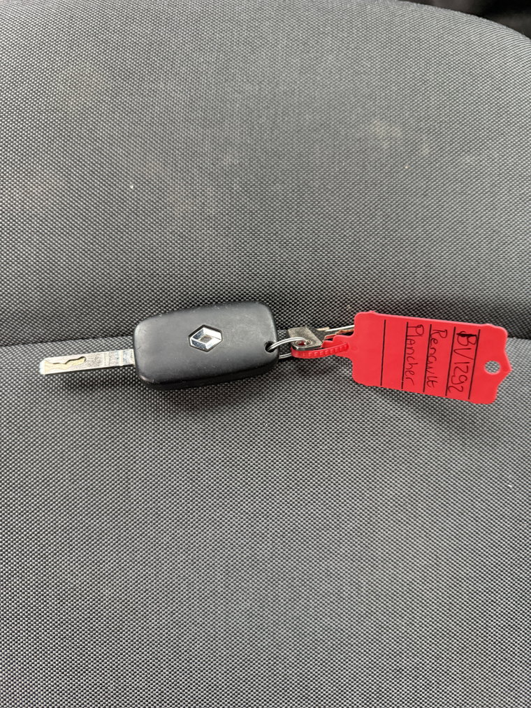 Vehicle Image 25