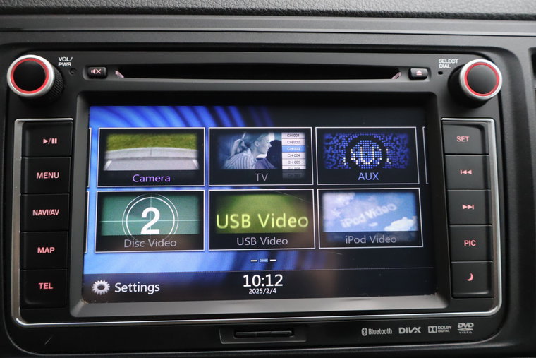 Vehicle Image 11