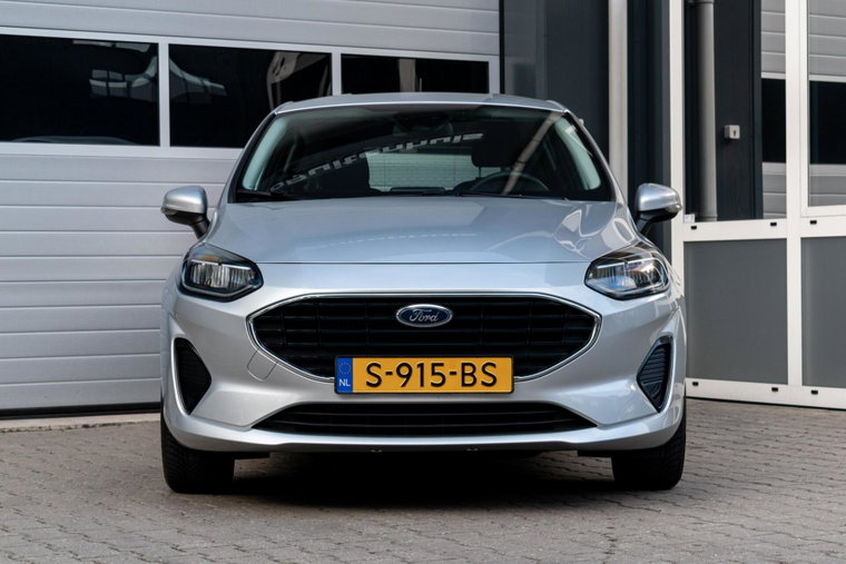 Vehicle Image 25