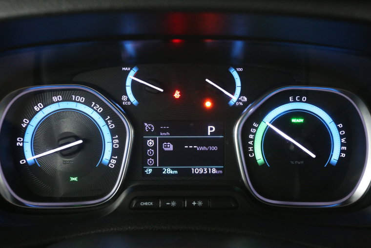 Vehicle Image 14
