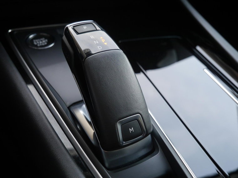 Vehicle Image 40