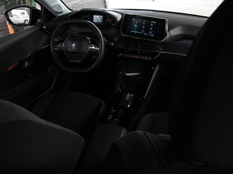 Vehicle Image 38